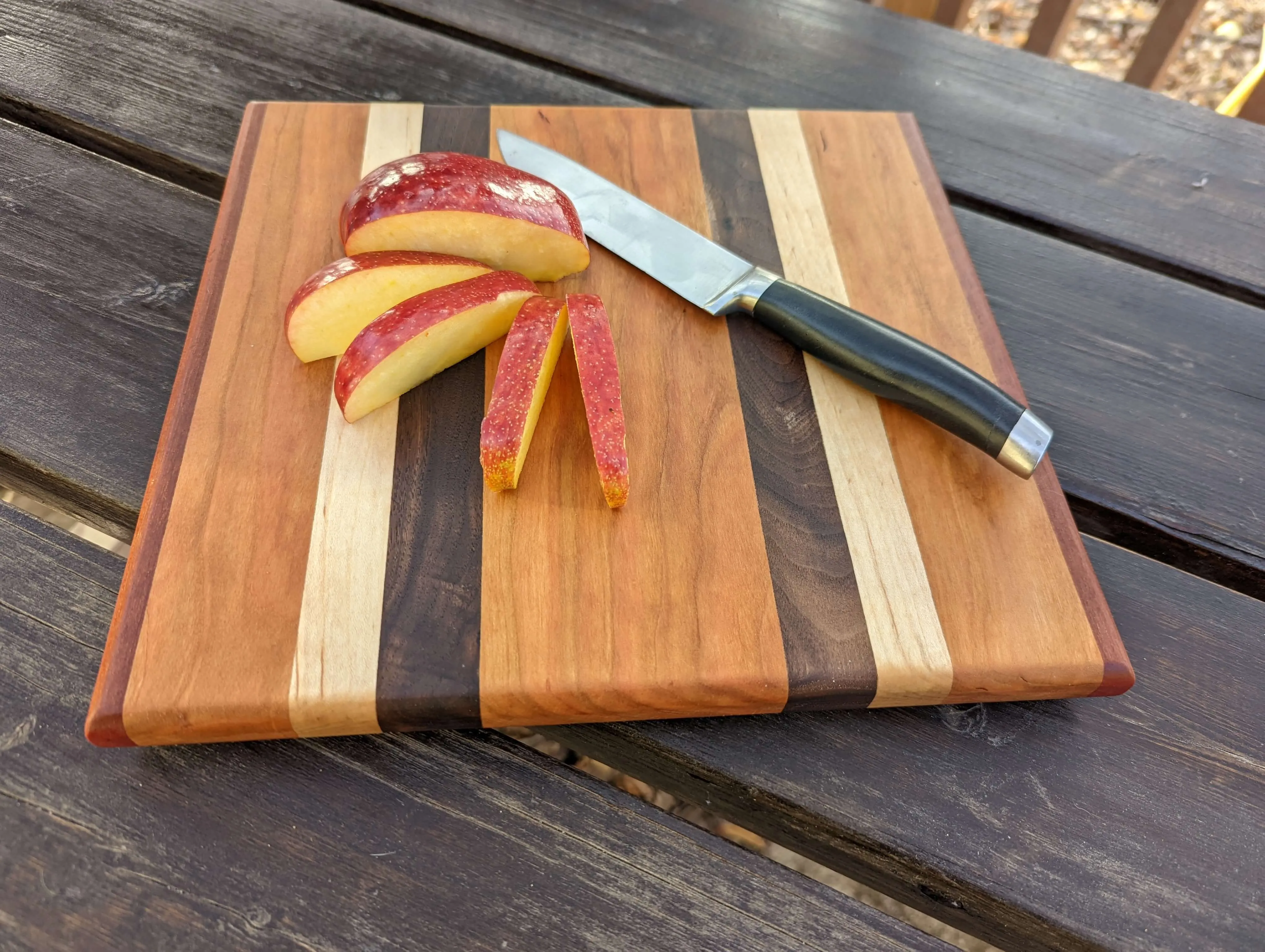 Handcrafted cutting board 4